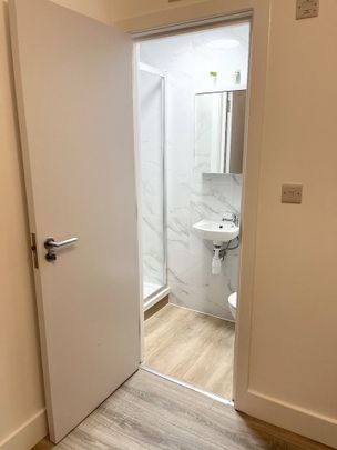 Room in a Shared House, Montrose Road, HA3 - Photo 1