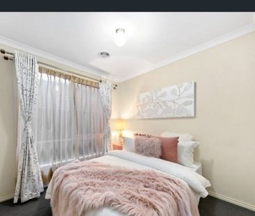 Spacious 4 Bedroom Home In Arcadia Estate. - Photo 4
