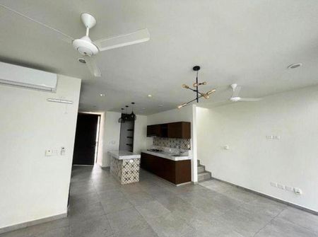 Townhouse de 2 recámaras, sin amueblar, en zona norte. - Photo 3