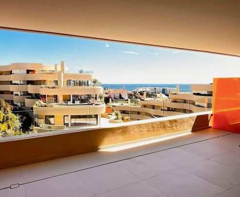 Alquiler de piso en Avenida 8 de Marzo, 33 - Photo 1