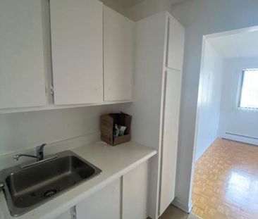 2 CH - 1 SDB - Saint-Jean-sur-Richelieu - $1,295 /mo - Photo 4