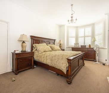 6 bedroom semi-detached house to rent - Photo 3