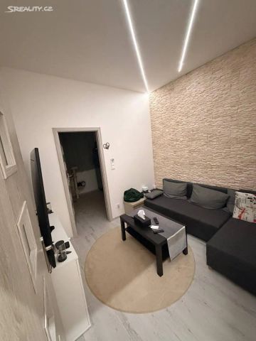 Pronájem bytu 3+1 80 m² - Photo 2