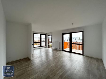 Location Appartement 3 pièces 69m² LILLE 59000 - Photo 3