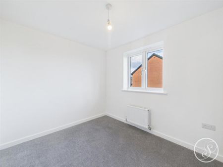 3 bedroom semi-detached house to rent - Photo 5