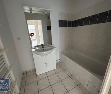 Location Appartement 2 pièces 54m² MARMANDE 47200 - Photo 3