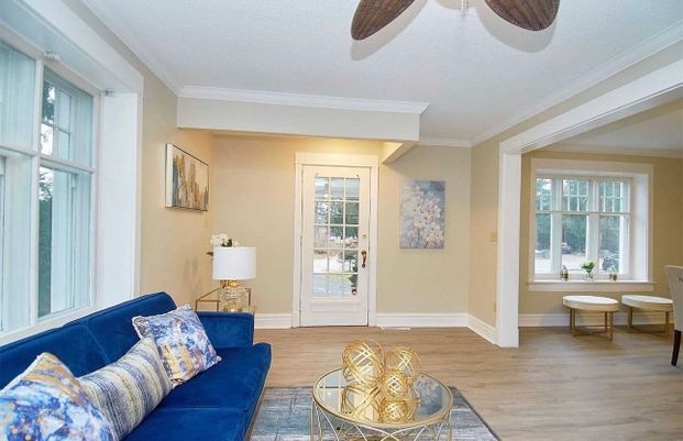 For Lease - 1395 Lorne Park Road, Mississauga, Ontario - Photo 1