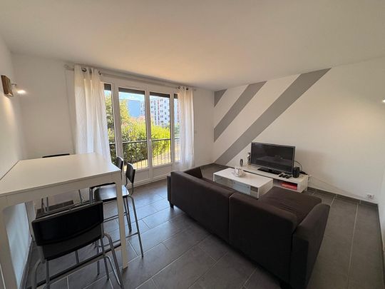 Location Maison 1 pièce 10m² JOUE LES TOURS 37300 - Photo 1