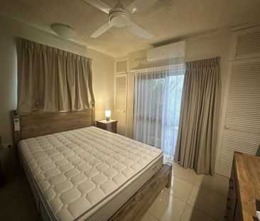 Furnished & Spacious Inner-City Apartment! - Photo 5