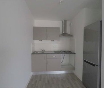 Location Appartement 2 pièces 44m² POITIERS 86000 - Photo 2