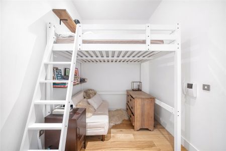 Clapham Road, London, SW9 flat to rent - Photo 3