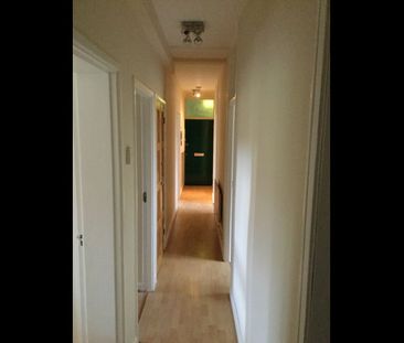 Room in a Shared Flat, Edgeworth House, NW8 - Photo 1