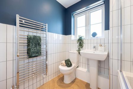 3 bedroom semi-detached house to rent - Photo 5