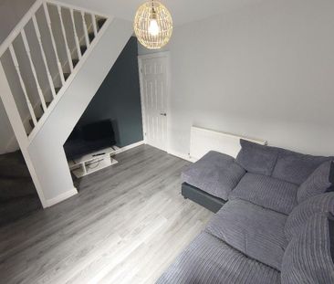 3 bedroom terraced house to rent - Photo 1