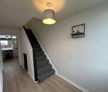 Lambourne Close, Houghton Le Spring, Tyne & Wear, DH4 - Photo 2