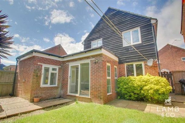 Wistaria Place, Clacton-on-sea, CO16 - Photo 1