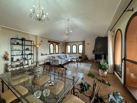 3 room luxury Villa for rent in Alhaurín de la Torre, Andalusia - Photo 2