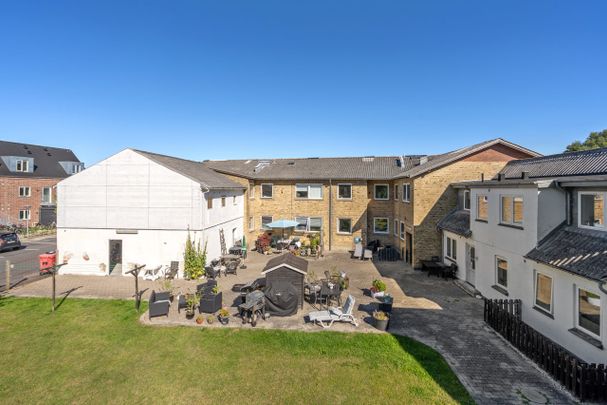 Stor, lys 3-værelses lejlighed - Photo 1