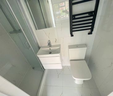 1 bed semi-detached house to rent in Headstone Drive, Harrow, HA1 - Photo 4