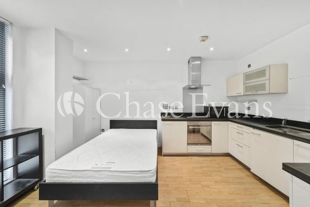 Studio to rent - Photo 1