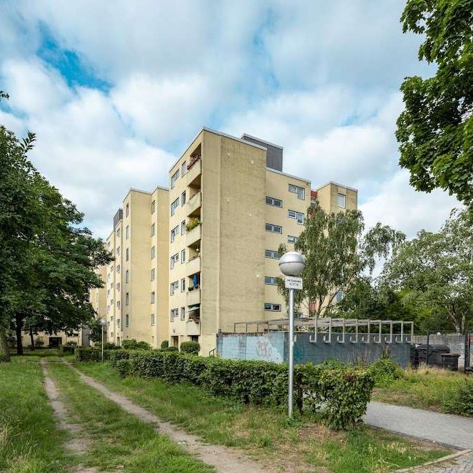 4-Zimmer Wohnung mit Balkon &amp; Aufzug in Berlin-Staaken f&uuml;r Heimwerker - Foto 2