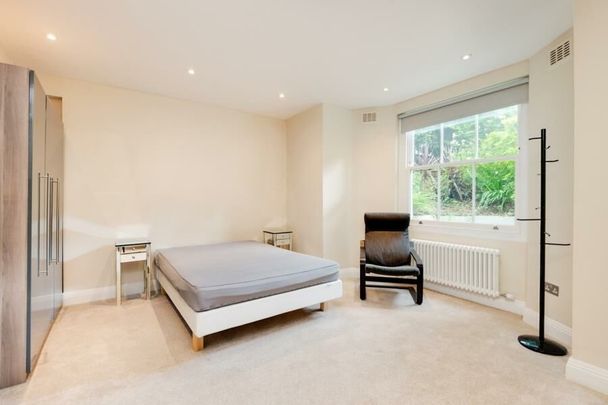 3 Bedroom Apartment To Let - Photo 1