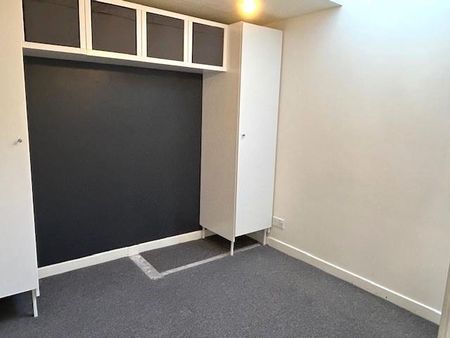 2 bedroom semi-detached house to rent - Photo 2