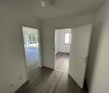 ERSTBEZUG nach Renovierung / moderne 2-Raum Wohnung in Dresden-Laub... - Photo 1