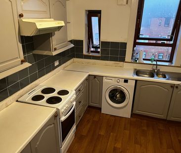 2 Bed Flat, Paisley Road West, G52 - Photo 2