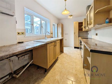 3 bedroom semi-detached house to rent - Photo 2