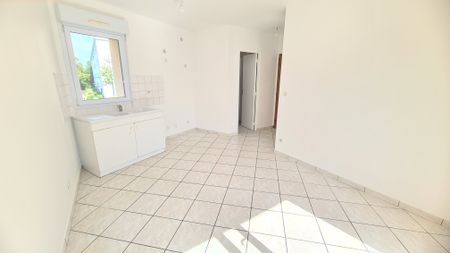 Location Appartement 2 pièces 32m² VILLEBON SUR YVETTE 91140 - Photo 2