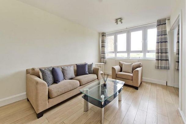 3 bedroom flat to rent - Photo 1