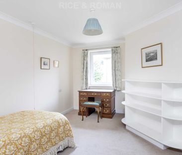 2 Bedroom Apartment, Gibson Court – Hinchley Wood - Photo 6