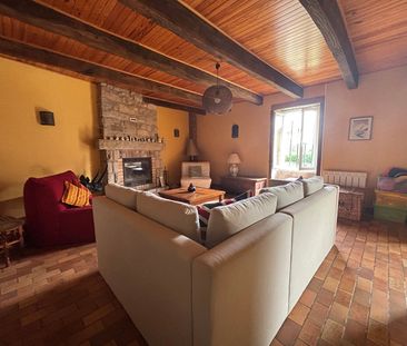 Location Maison 4 pièces 127m² - Photo 1