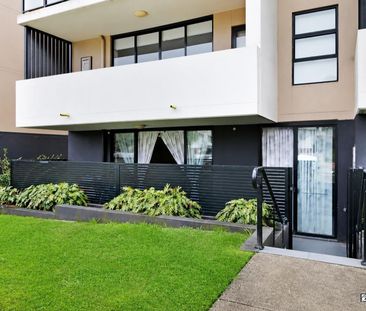 Stylish Apartment Living in the Heart of Penrith - Photo 2