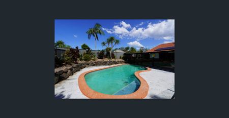 Spacious Family Home with Massive Shed and Pool – Room Available for $270/week - Bills included - Photo 2