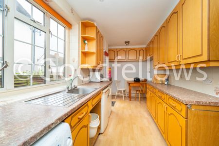 3 bedroom detached house to rent, - Photo 5