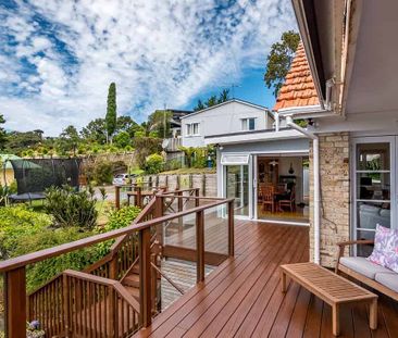 Sunny and spacious 3 bedroom home - Photo 3