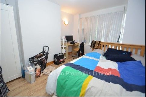 3 Bedroom Houses Near University - Photo 1