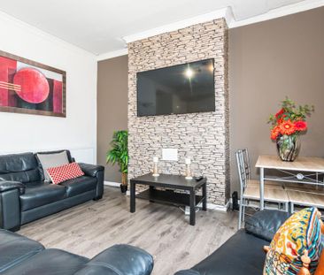 7 bedroom terraced house to rent - Photo 3