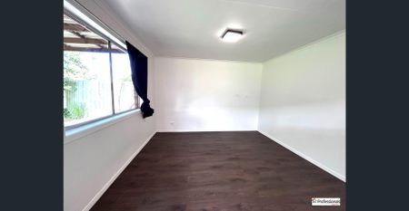 Fantastic Family home With Great Location! - Photo 3