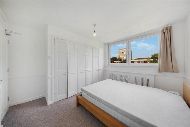 5 bedroom flat to rent - Photo 1