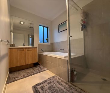 Charming Home Combining Style, Comfort, and Convenience - Photo 3