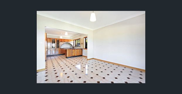 Light-Filled Apartment Offering Comfort and Convenience - Photo 1