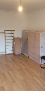Court Close, Aylesbury - Photo 4