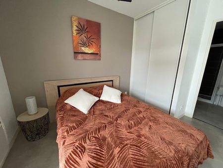 Location Appartement 1 pièce 32m² - Photo 3