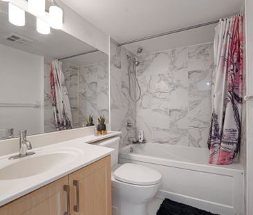 For Lease - 33 Elm Drive Unit# 305, Mississauga, Ontario - Photo 2