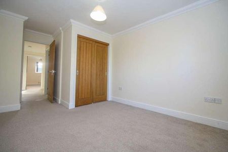 Kingsway, Mildenhall, IP28 - Photo 4