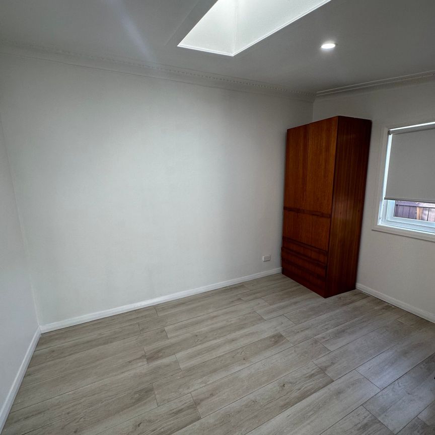 Belmore - Photo 1