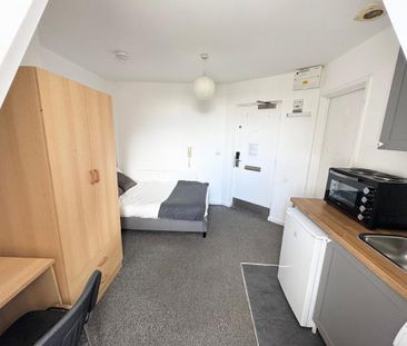 Studio to rent - Photo 5